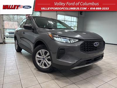 Used 2023 Ford Escape - photo 1
