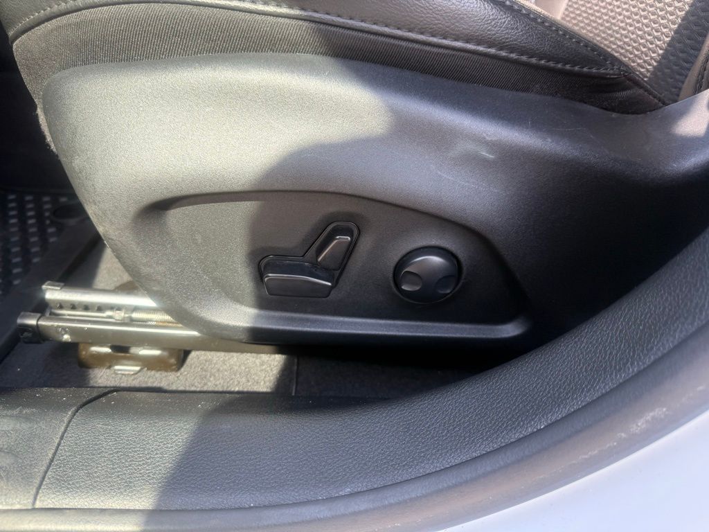 Used 2023 Jeep Compass - photo 32