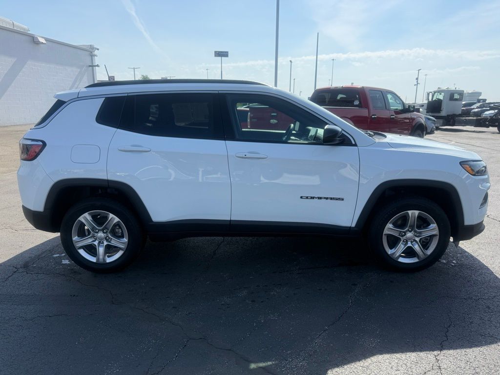 Used 2023 Jeep Compass - photo 22