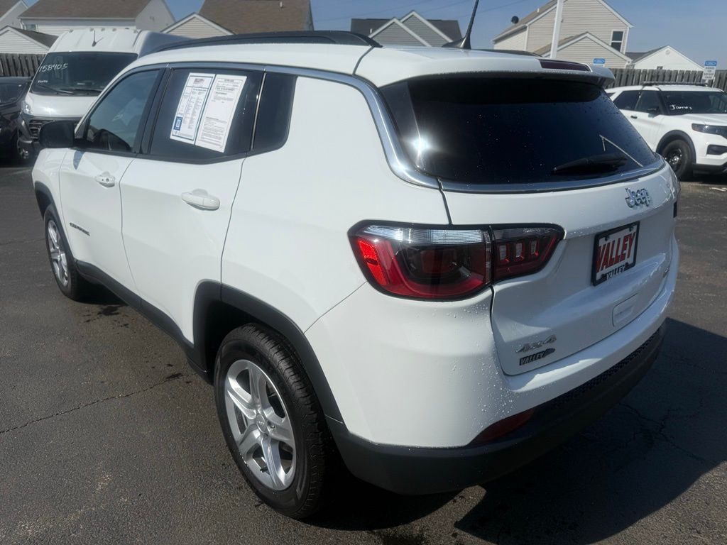 Used 2023 Jeep Compass - photo 25