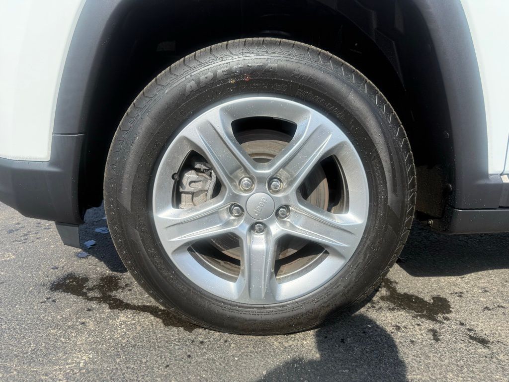 Used 2023 Jeep Compass - photo 29