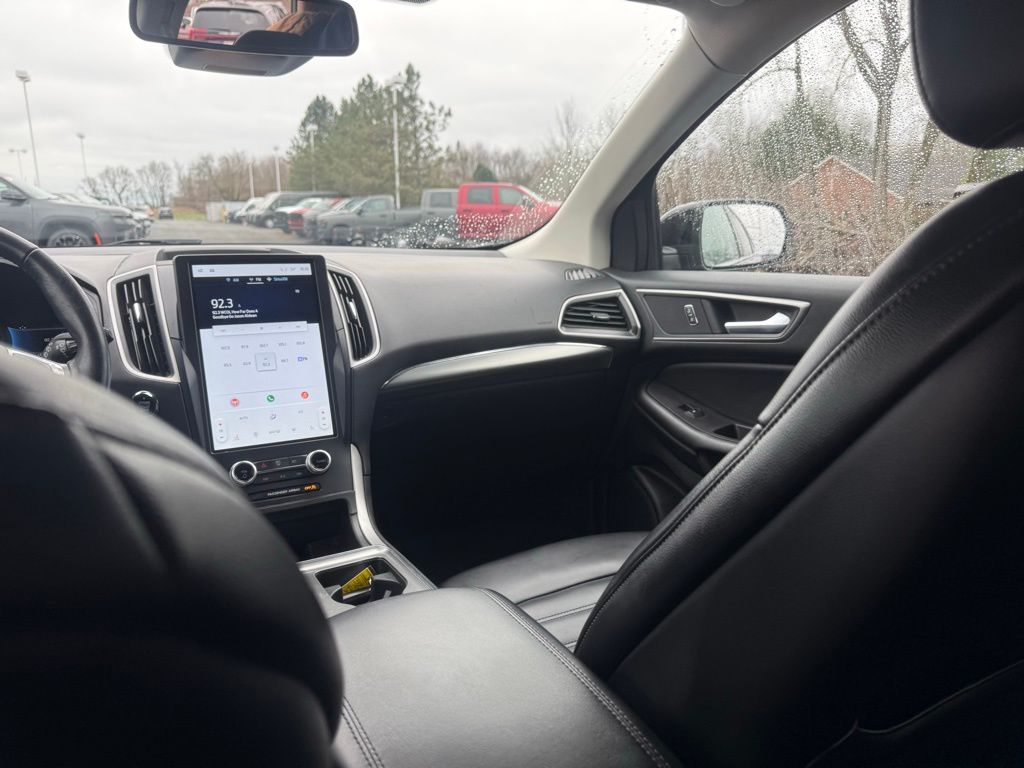 Used 2022 Ford Edge - photo 5