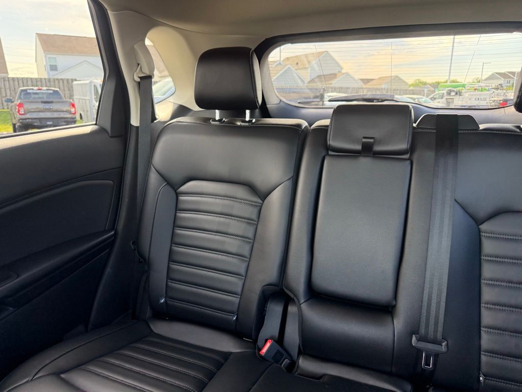Used 2023 Ford Edge - photo 31