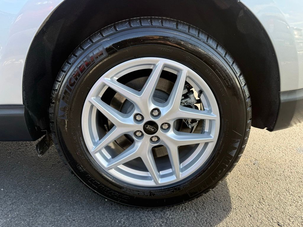 Used 2023 Ford Edge - photo 35