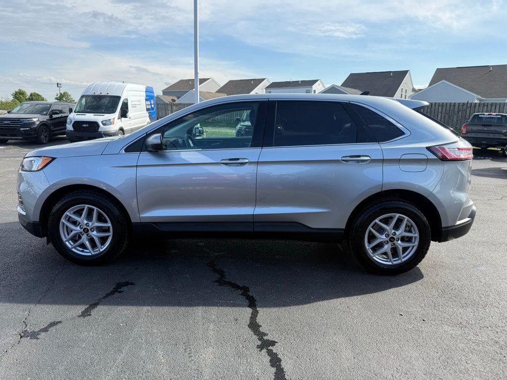 Used 2023 Ford Edge - photo 8