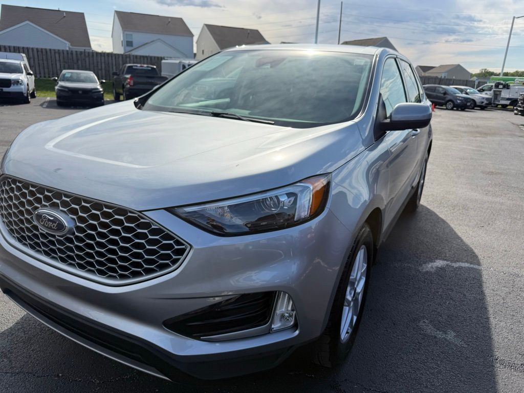 Used 2023 Ford Edge - photo 9