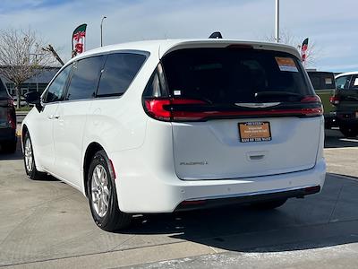 Used 2024 Chrysler Pacifica Touring L Minivan for sale #124843R - photo 2