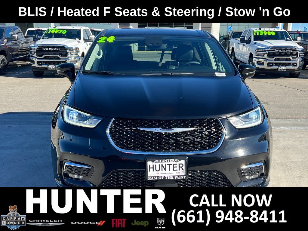 Used 2024 Chrysler Pacifica - photo 11