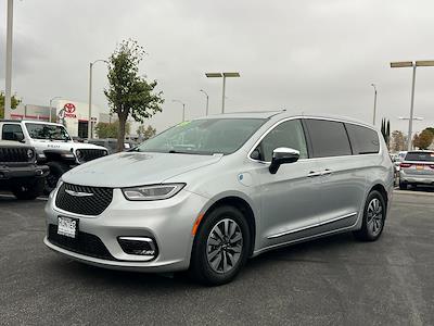 2023 Chrysler Pacifica FWD Minivan for sale #506531R - photo 1