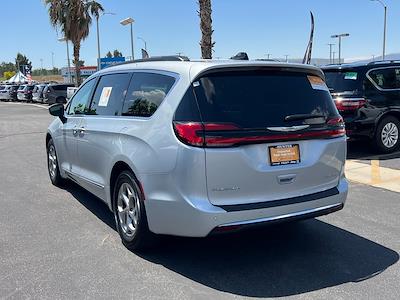 2023 Chrysler Pacifica FWD Minivan for sale #559957R - photo 2
