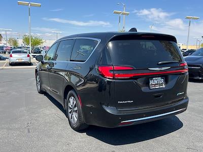 2023 Chrysler Pacifica FWD Minivan for sale #631078D - photo 2