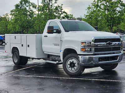 New 2023 Chevrolet Silverado 5500 Work Truck Regular Cab RWD 11' Reading Service Truck for sale #CQ06797 - photo 1