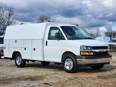 New 2025 Chevrolet Express 3500 - photo 1