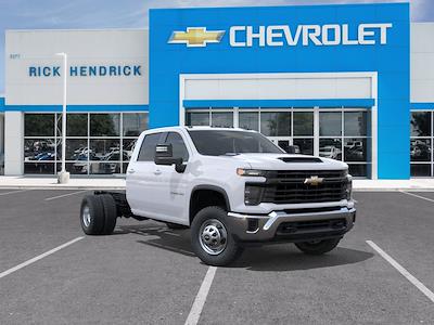 2025 Chevrolet Silverado 3500 Crew Cab DRW 4WD Cab Chassis for sale #CS69426 - photo 1