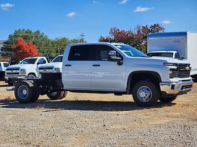 2026 Chevrolet Silverado 3500 Crew Cab 4WD Cab Chassis for sale #CT35428 - photo 2