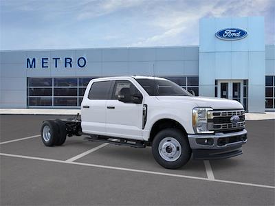 New 2025 Ford F-350 XL Crew Cab 4x4 Cab Chassis for sale #25T892 - photo 1