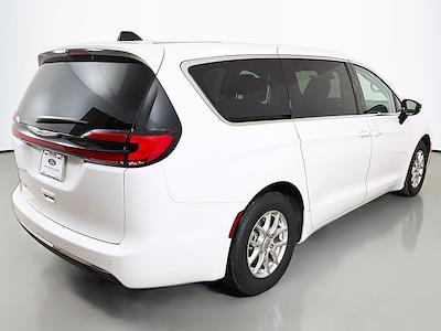 Used 2024 Chrysler Pacifica Touring L Minivan for sale #118887F01 - photo 2