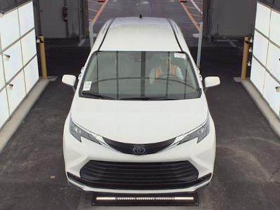 2024 Toyota Sienna FWD Minivan for sale #212760F02 - photo 2