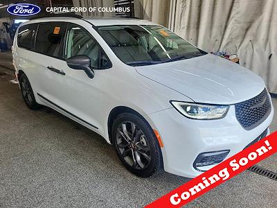 2023 Chrysler Pacifica FWD Minivan for sale #569077F01 - photo 1