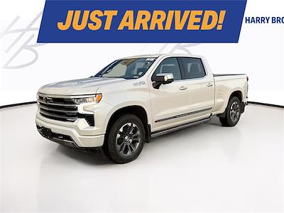 Used 2025 Chevrolet Silverado 1500 - photo 1
