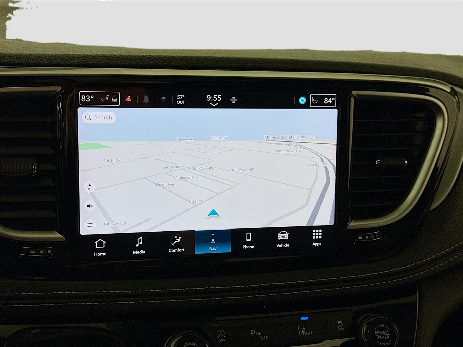 Used 2025 Chrysler Pacifica - photo 9