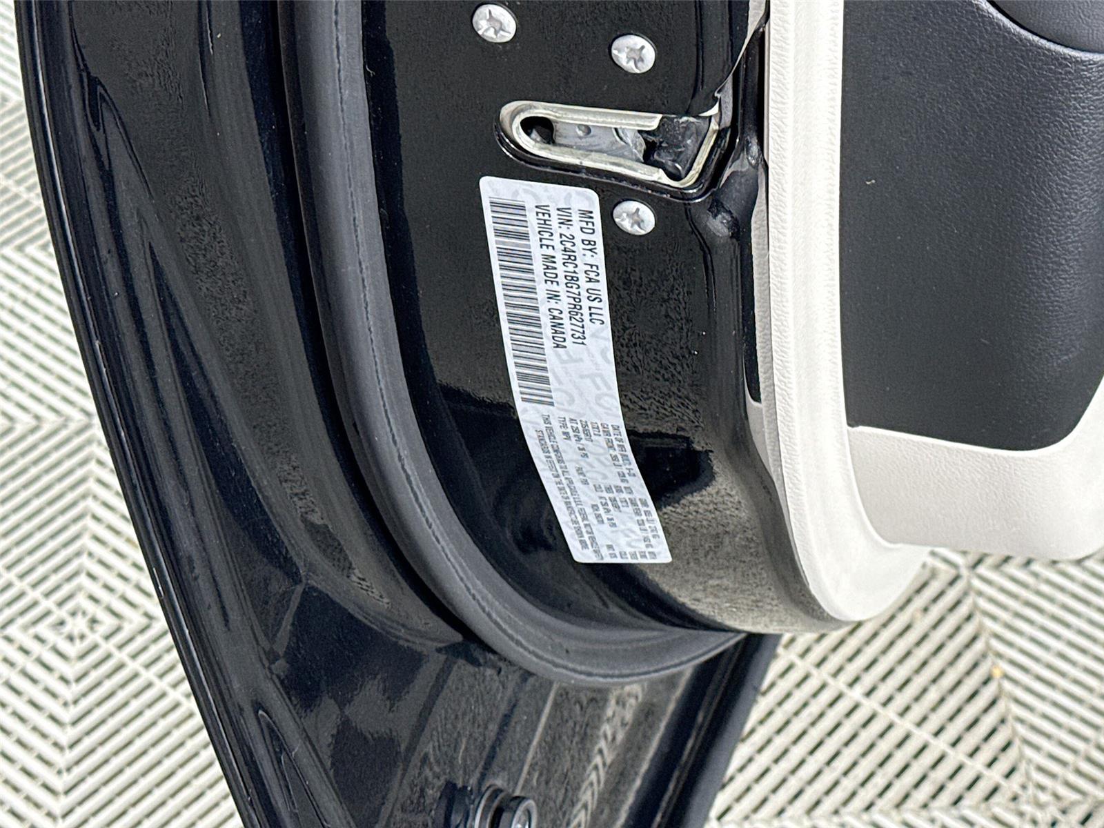 Used 2023 Chrysler Pacifica - photo 27