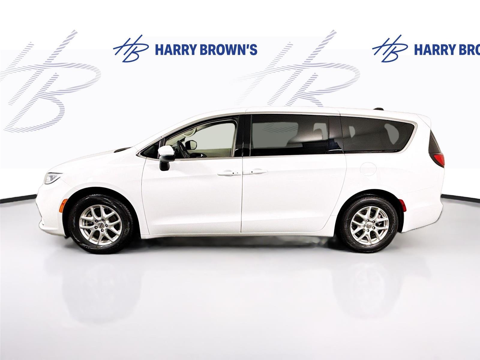 Used 2023 Chrysler Pacifica - photo 30