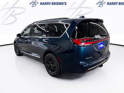 2022 Chrysler Pacifica AWD Minivan for sale #6246A - photo 2