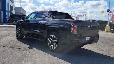 2024 Chevrolet Silverado EV Crew Cab 4WD, Pickup for sale #R739 - photo 2