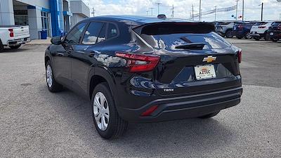 2025 Chevrolet Trax FWD SUV for sale #S614 - photo 2