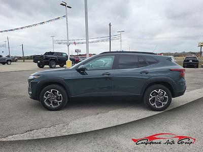 Used 2025 Chevrolet Trax - photo 1