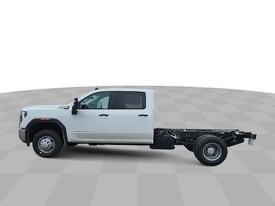 2025 GMC Sierra 3500 Crew Cab 4WD, Cab Chassis for sale #S274 - photo 1