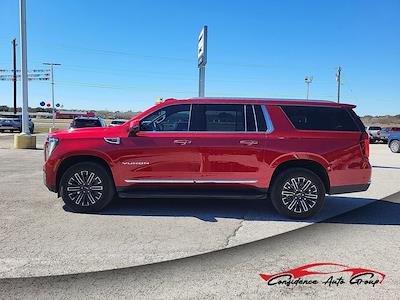 Used 2025 GMC Yukon XL - photo 1
