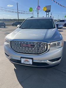 Used 2019 GMC Acadia - photo 1