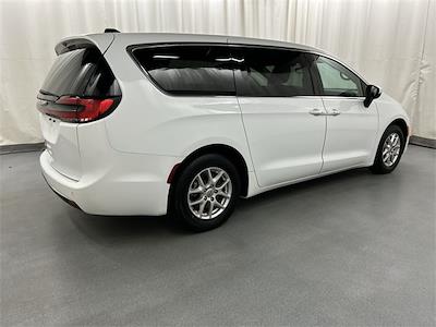 2023 Chrysler Pacifica FWD Minivan for sale #51368AQ - photo 2