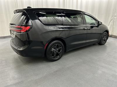 2023 Chrysler Pacifica FWD Minivan for sale #51777A - photo 2