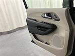 Used 2024 Chrysler Pacifica Select Minivan for sale #51827AQ - photo 26