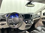 Used 2024 Chrysler Pacifica Select Minivan for sale #51827AQ - photo 28