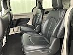 Used 2024 Chrysler Pacifica Select Minivan for sale #51827AQ - photo 30