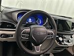 Used 2024 Chrysler Pacifica Select Minivan for sale #51827AQ - photo 8