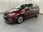 Used 2022 Chrysler Pacifica Touring L Minivan for sale #51981AQ - photo 3
