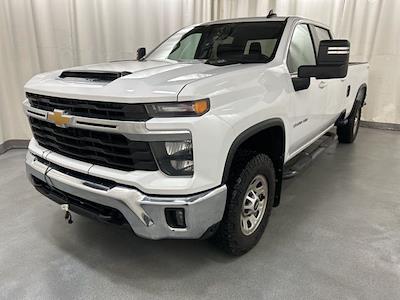 Used 2024 Chevrolet Silverado 3500 - photo 1