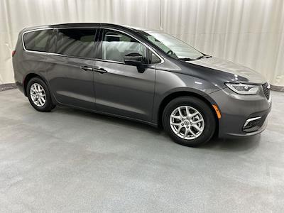 2023 Chrysler Pacifica FWD Minivan for sale #52552AQ - photo 1