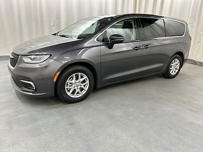2023 Chrysler Pacifica FWD Minivan for sale #52552AQ - photo 2