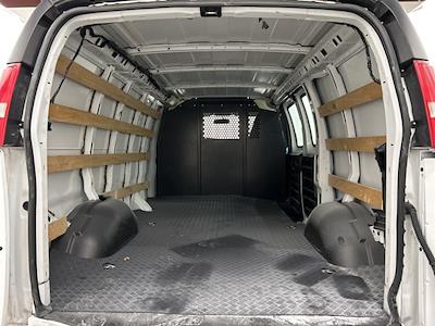 Used 2023 Chevrolet Express 2500 - photo 1