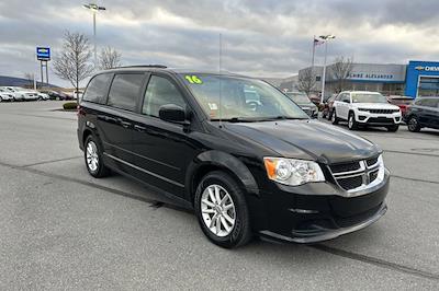 Used 2016 Dodge Grand Caravan SXT FWD Minivan for sale #B23516B - photo 1