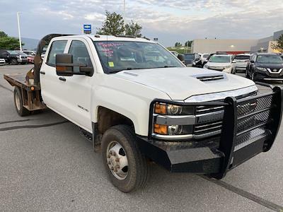 2018 Chevrolet Silverado 3500 Crew Cab DRW 4WD Flatbed Truck for sale #B24040AA - photo 1