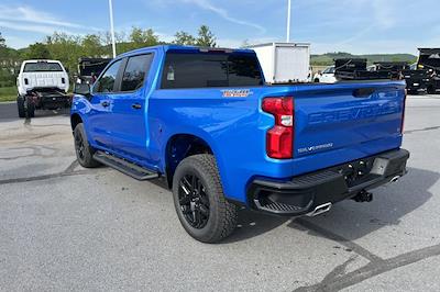 2025 Chevrolet Silverado 1500 Crew Cab 4WD Pickup for sale #B24173 - photo 2