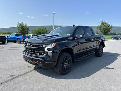 New 2025 Chevrolet Silverado 1500 LT Crew Cab 4WD Pickup for sale #B24312 - photo 1