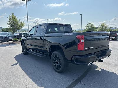 New 2025 Chevrolet Silverado 1500 LT Crew Cab 4WD Pickup for sale #B24312 - photo 2
